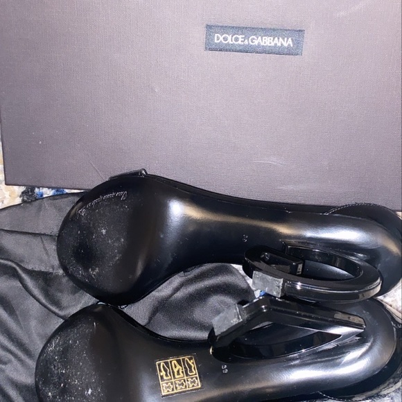 Beautiful Black Dolce & Gabbana Heels 2021! Only wore once! - Picture 3 of 5